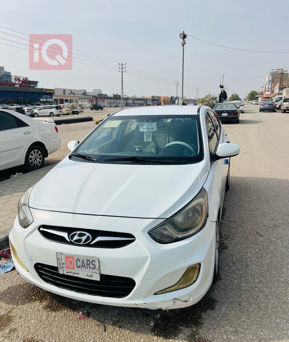 Hyundai Accent Hatchback